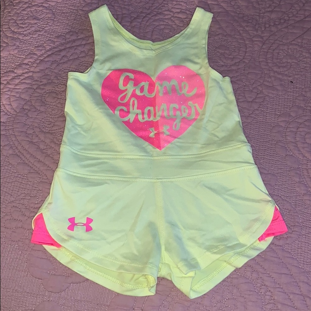 Under armour one piece suit size 12 mon